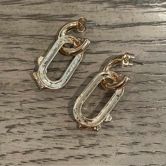 BaubleBar Gold Link Earrings - Picture 3 of 3